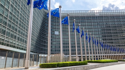 Clean Industrial Deal UE: il nuovo pianto strategico per la competitività e la decarbonizzazione delle imprese europee.